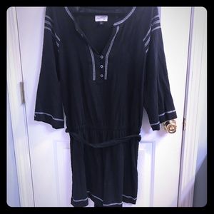 Universal thread black romper
